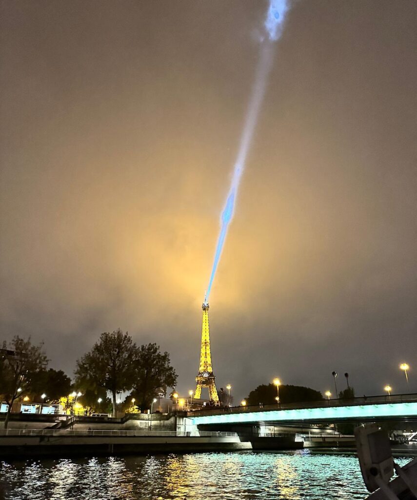 Tour Eiffel (Tower) at night( la nue) along La Seine 