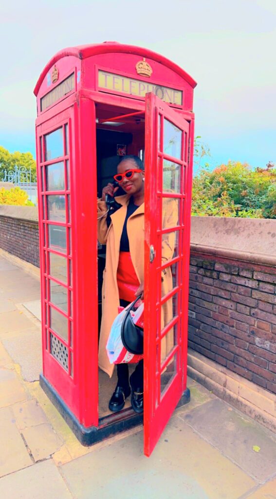 RED PHONE BOOTH LONDON